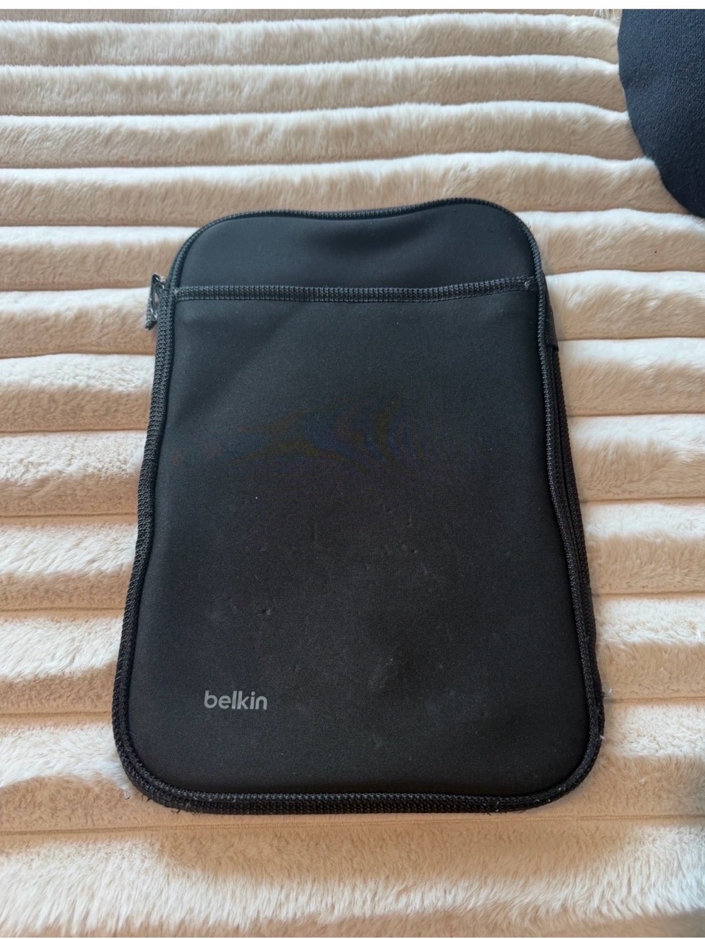 Belkin Black Neoprene tablet case